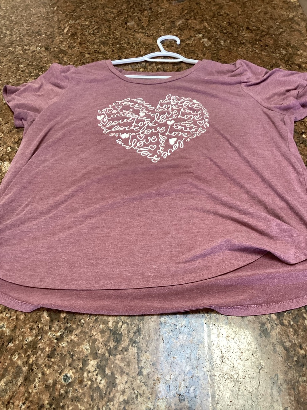 Women's Love Heart, T-shirt  Mauve / White Colors  Size 2 X